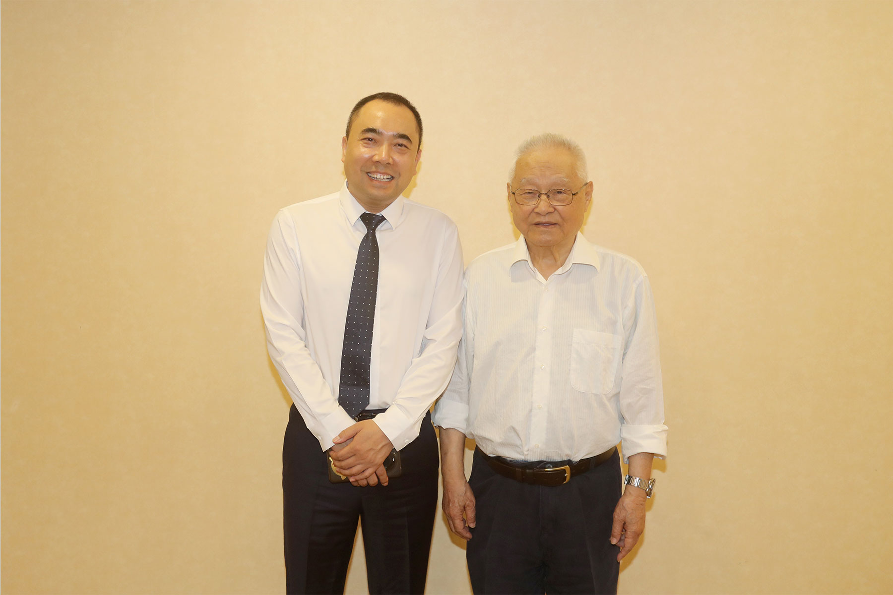 e87204941d2a11db2d8f2b7947fb16f7.jpg 006.jpg